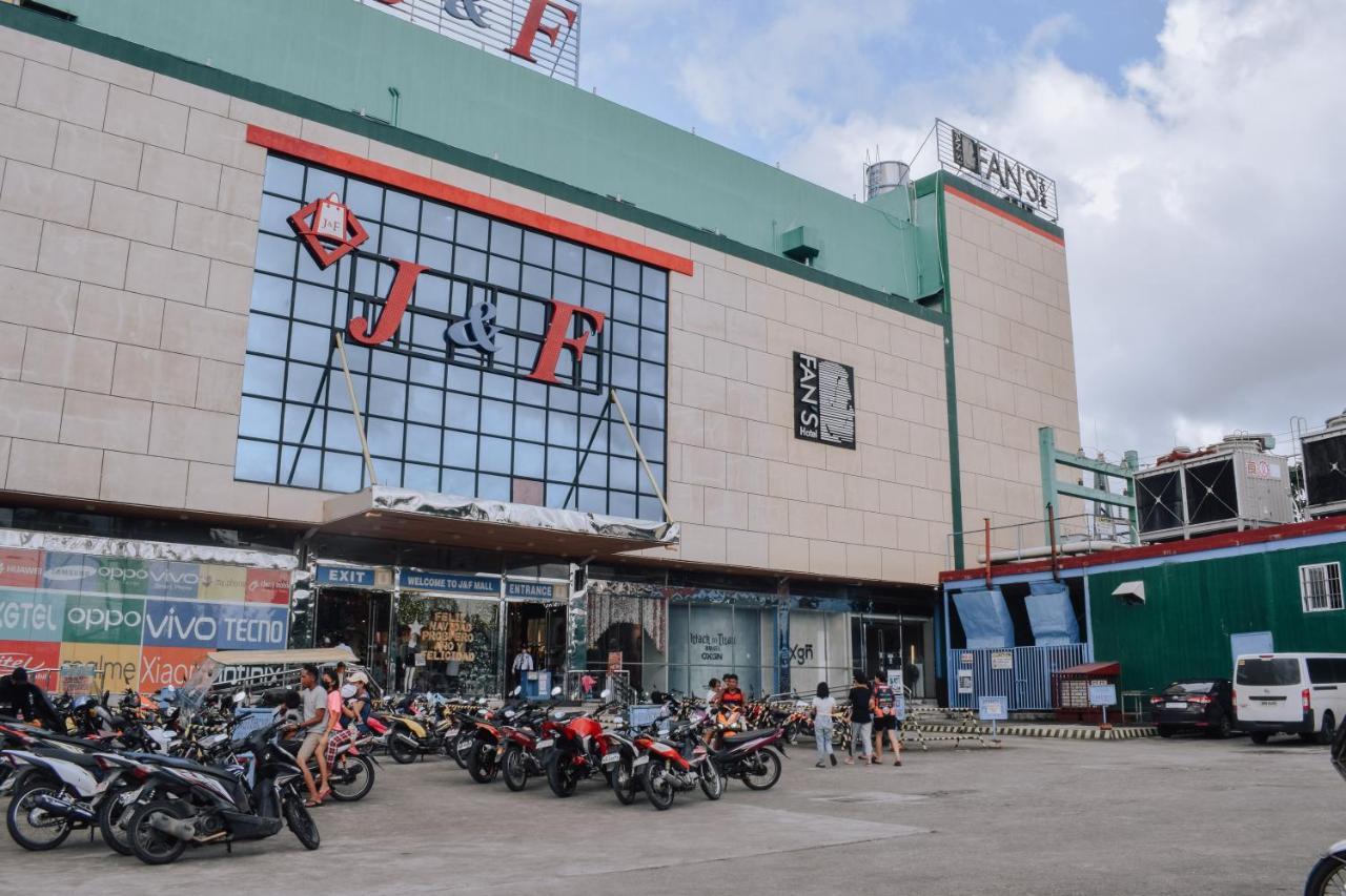 Fan'S Hotel Baybay Bagian luar foto